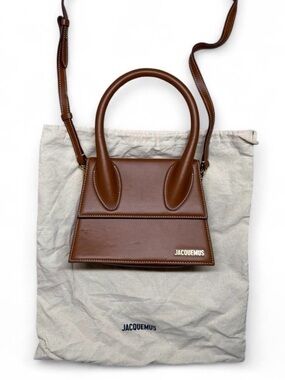 Jacquemus Le grand Chiquito Moyen Top-Handle Leather Bag